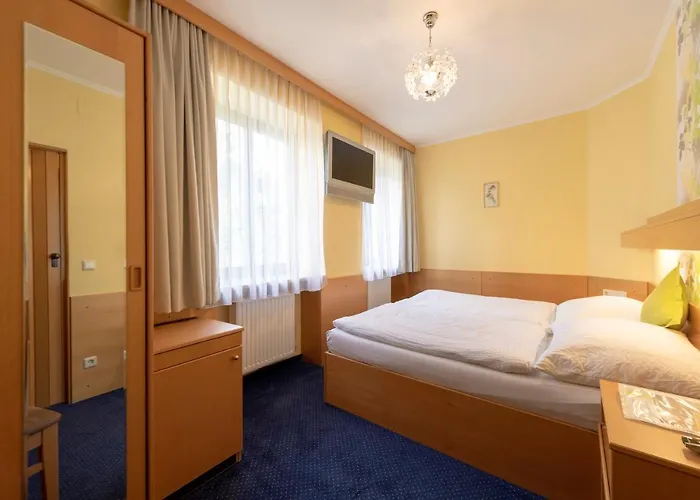 Wienerstub'n 3* バーデン