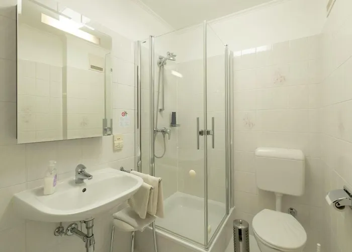 ゲストハウス Wienerstub'n 3*